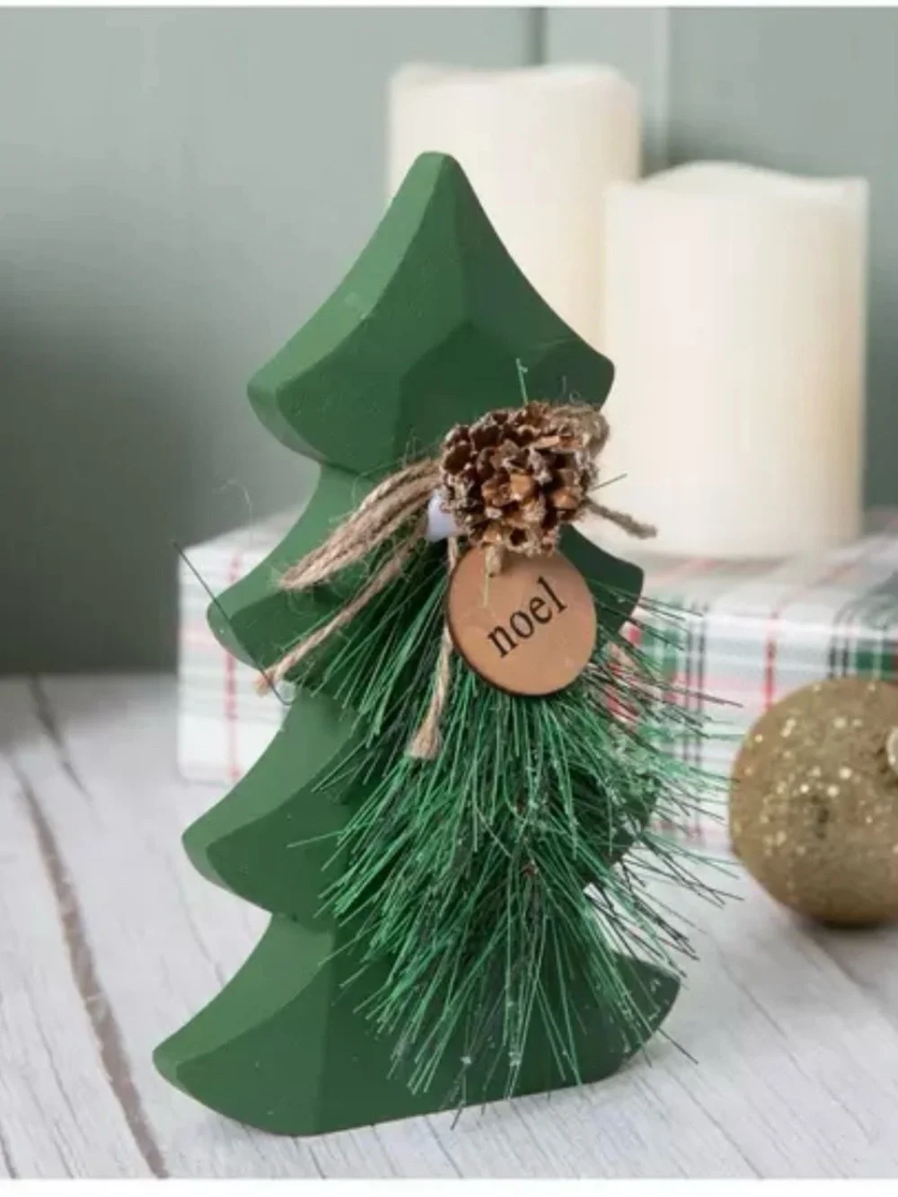 🆕- Set of 2 Festive Wooden Christmas Tree Set.